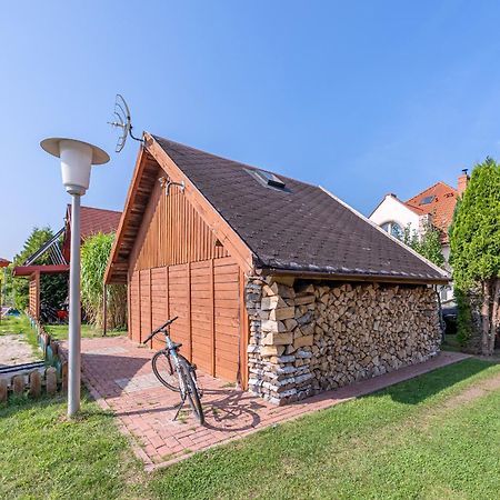 Pensjonat Kwiatkowski Domek Nr 1 Nowecin Exterior foto